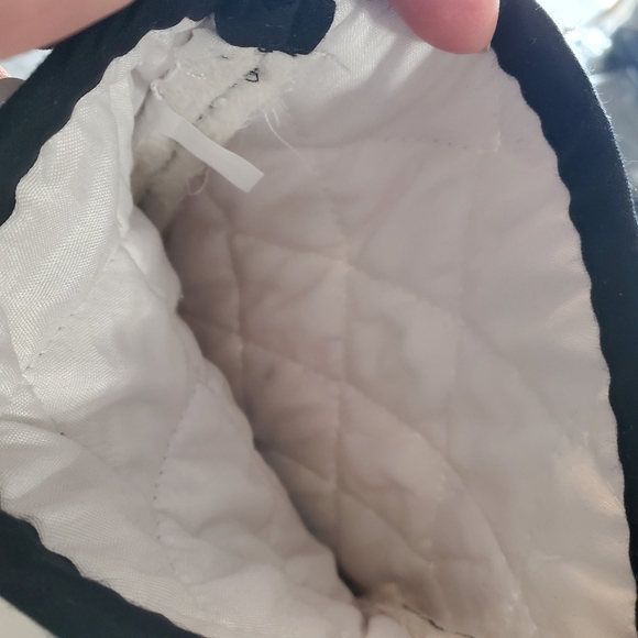 Keep calm and let the Chef handle it  Oven Mitt - Picture 3 of 7